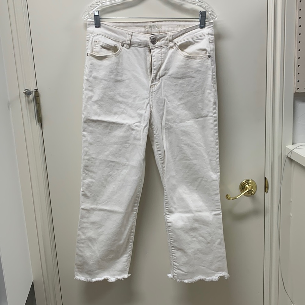 Off-white Rewash brand jeans. Size 11/30.